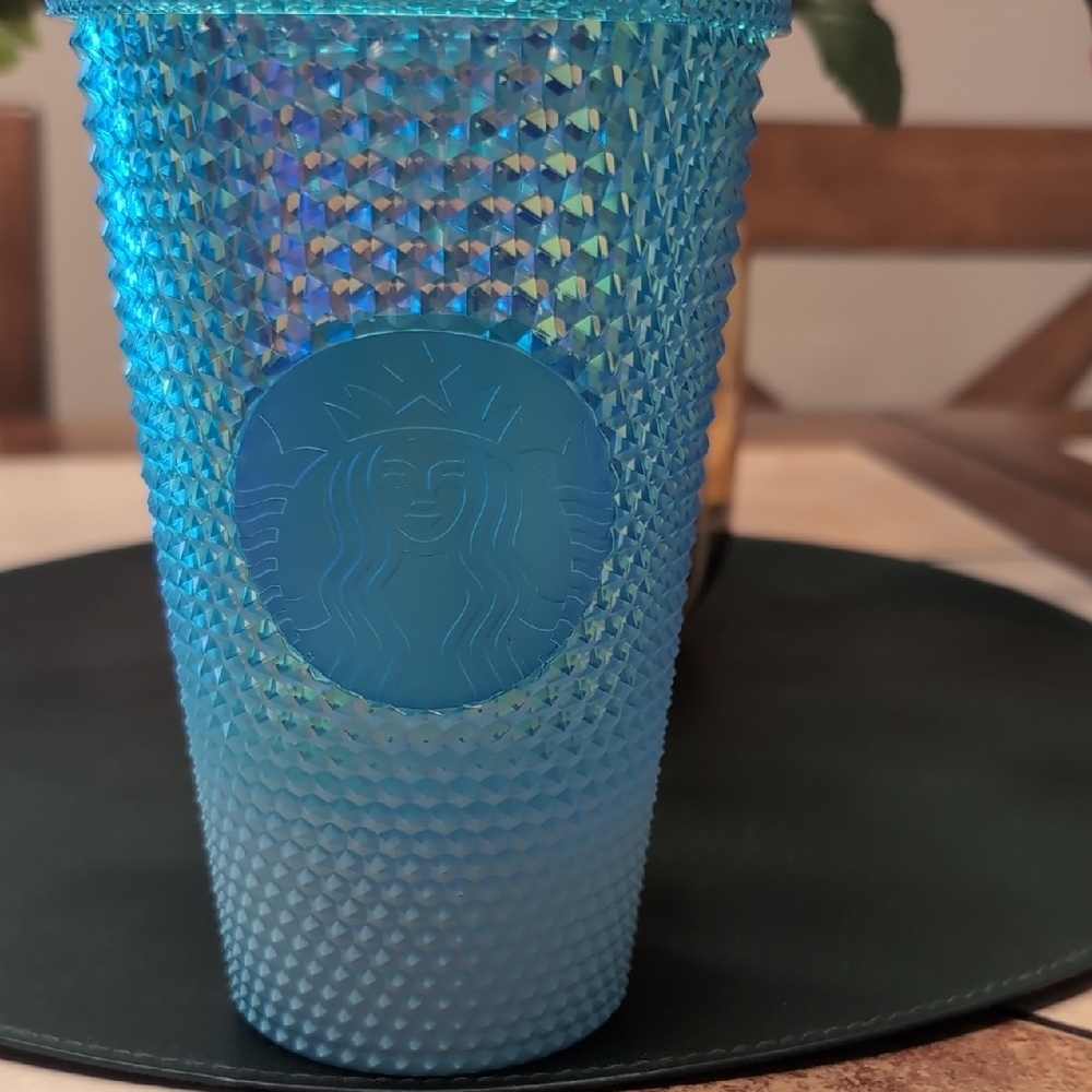 Colorful Textured Tumblers with Straws - Picture 3 of 5